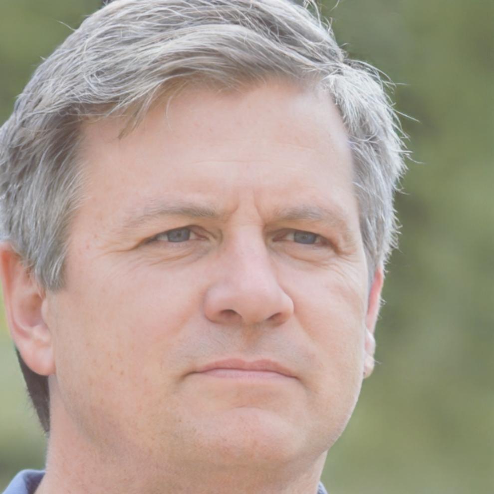 Portrait de Julien Levasseur, formateur en analyse financière